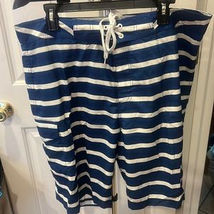 Old Navy Mens 10” Board Shorts at the knee.